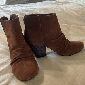 Sugar TULA Cognac Faux Suede Ankle Booties Womens 8M